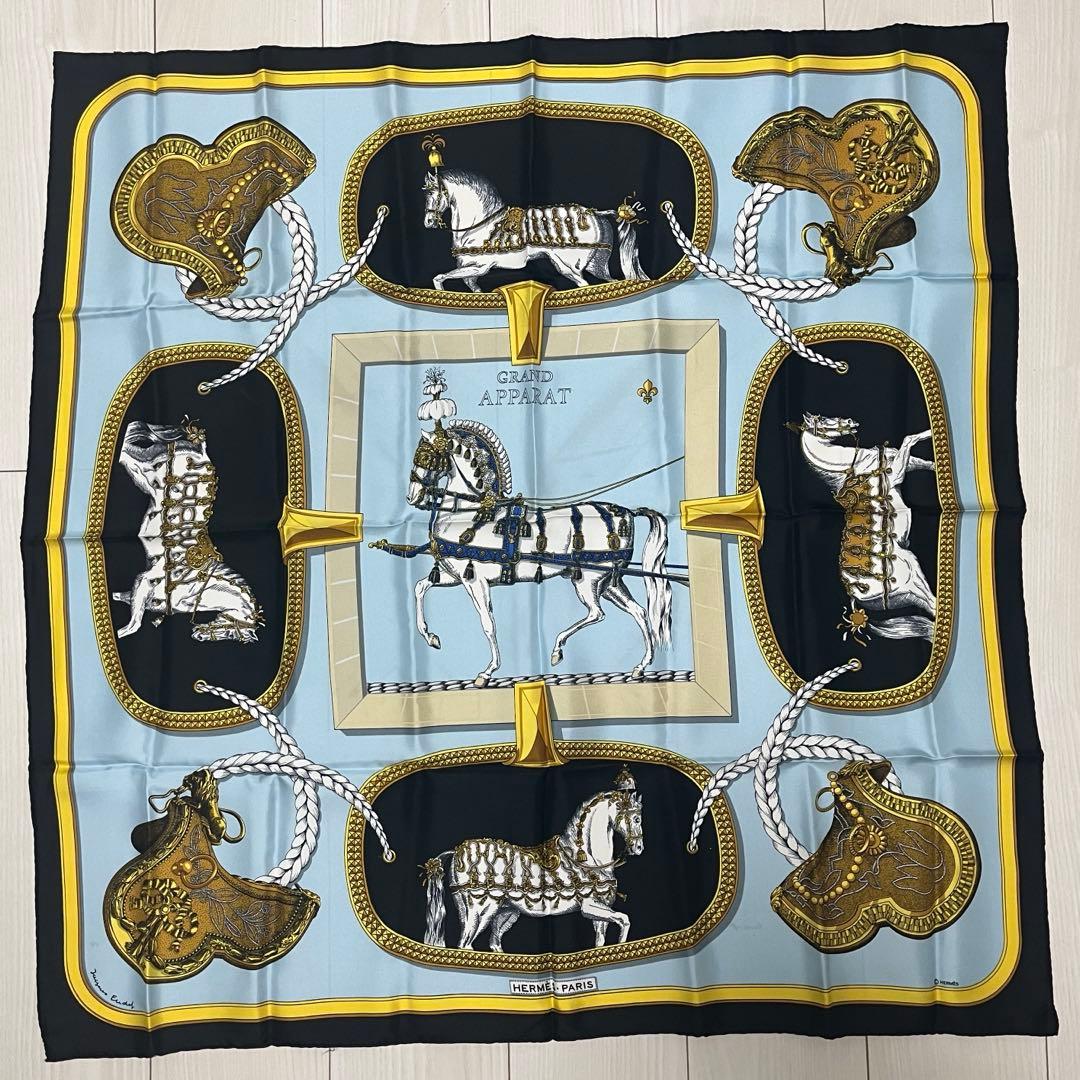 エルメス　HERMES カレ90 盛装の馬　Grand apparat