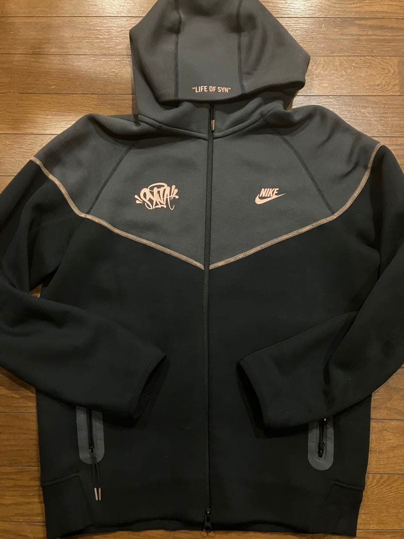 Yama様専用 シナワールド NIKE テックフリース セントラルシーサイズM