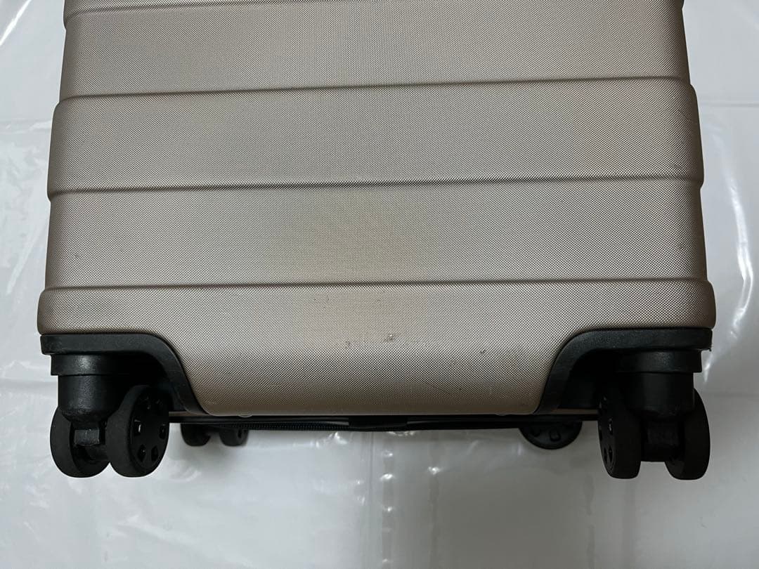 [無印良品] ストッパー付きハードキャリーケース 35 L