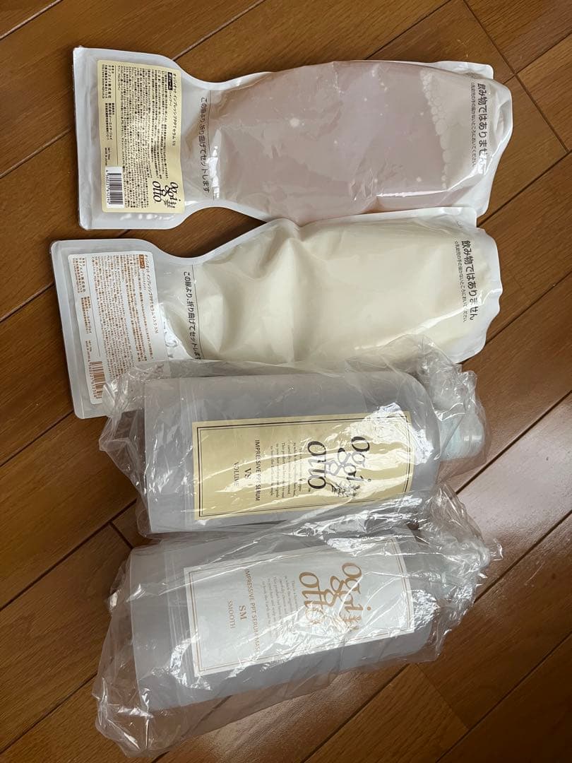 Oggi Otto シャンプー トリートメント700ml 2本とボトルセット oggi otto シャンプートリートメントの選び方と洗い方。｜かつらこ