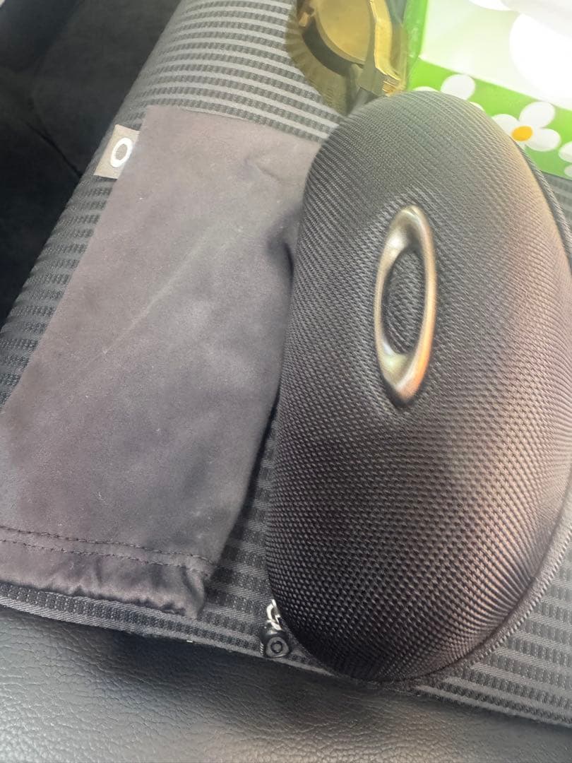 Oakley ゴールドレンズ サングラス