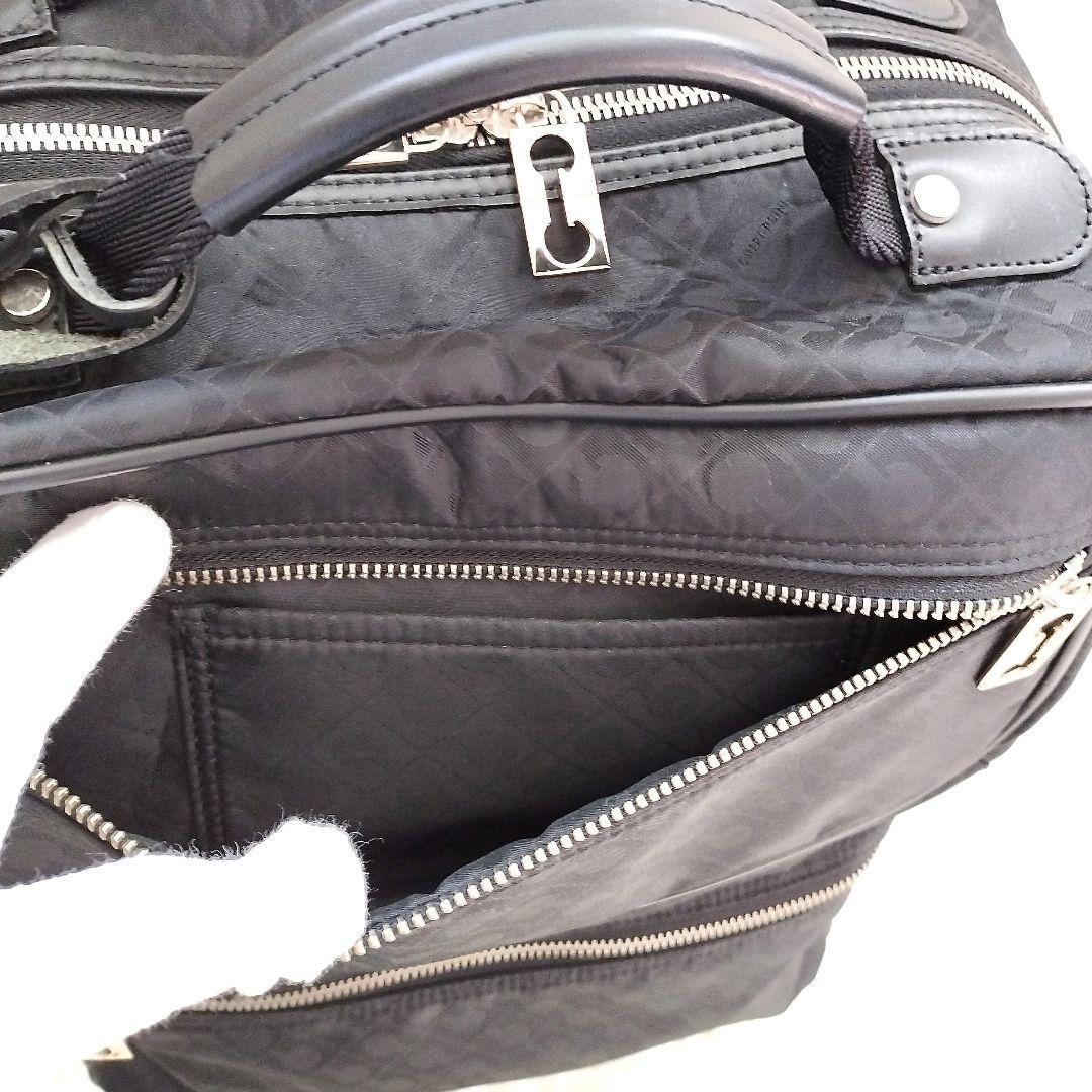 ゲラルディーニ　キャリーケース　4輪　機内持込　鍵付き　黒　ブラック