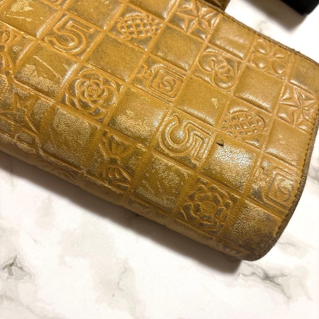 CHANEL エンボス加工 アイコンライン 長財布 ベージュ イエロー