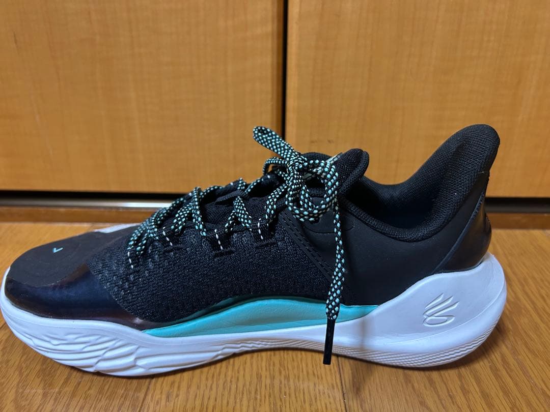 専用　CURRY バスケットボールシューズ ブラック/ホワイト　25センチ