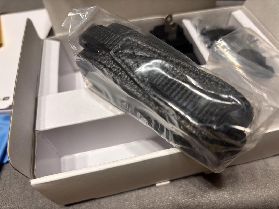 富士フイルム X-T3 ボディ シルバー 純正バッテリー２個付き