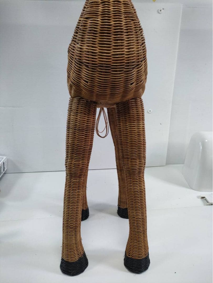 G1691 ラタン　特大籐編み キリン型 バスケット/プランターカバー