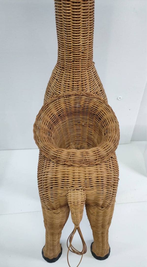 G1691 ラタン　特大籐編み キリン型 バスケット/プランターカバー