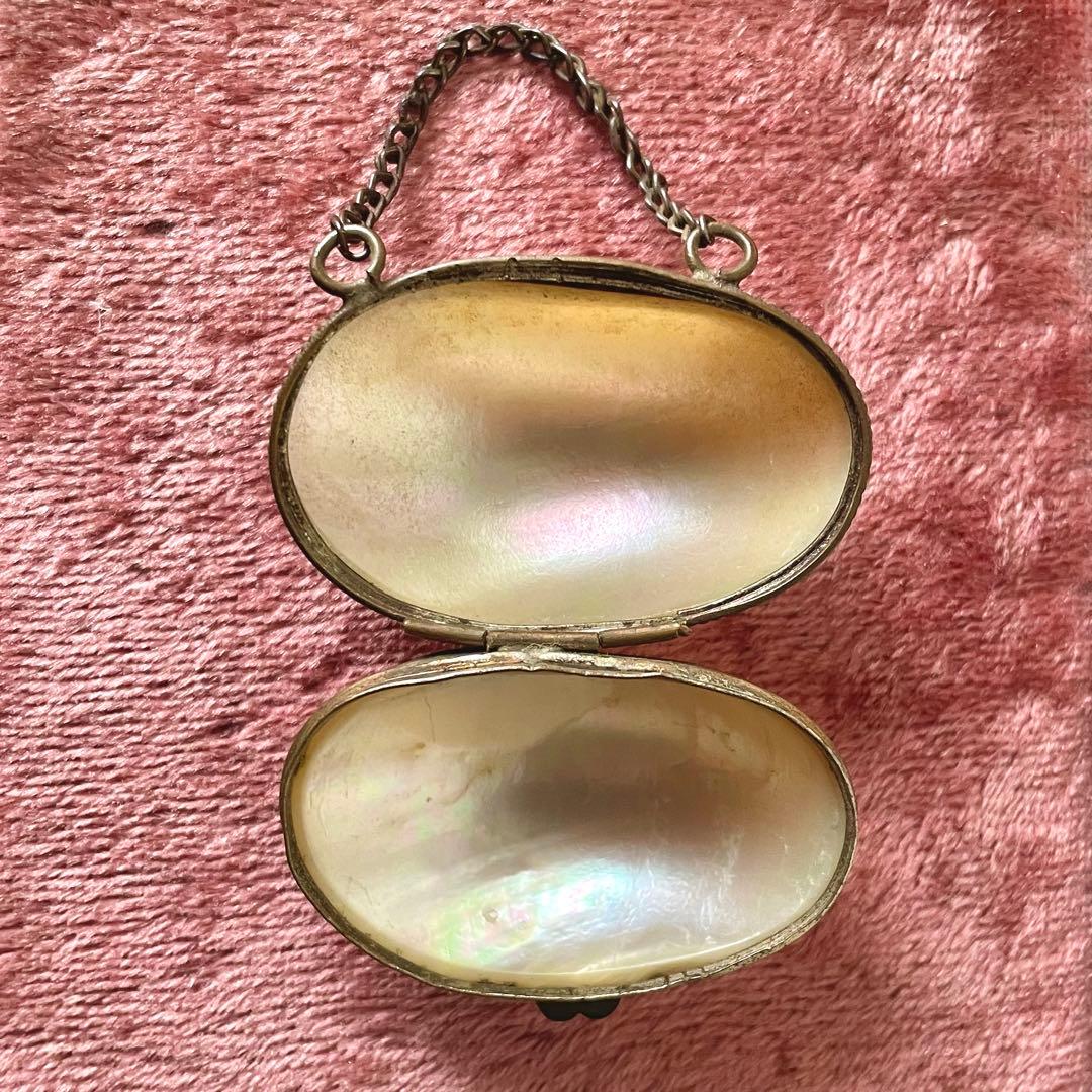 チェーン付きマザーオブパールシンブルケース　白蝶貝　ドール　フランスアンティーク