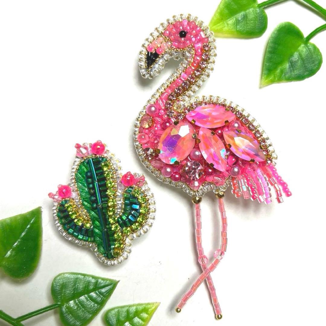 さっちゃん様、オーダー品です ビーズ刺繍ブローチ9点 ハンドメイド