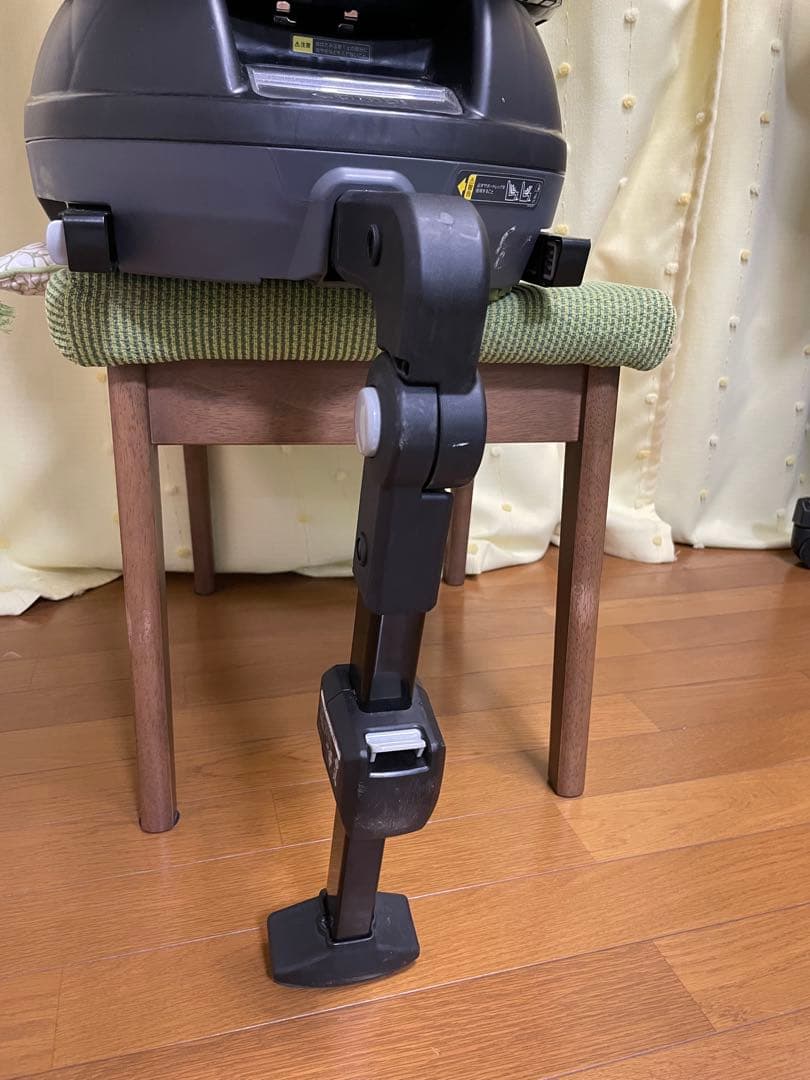 Combi クルムーヴスマート360度回転式チャイルドシート ISOFIX対応