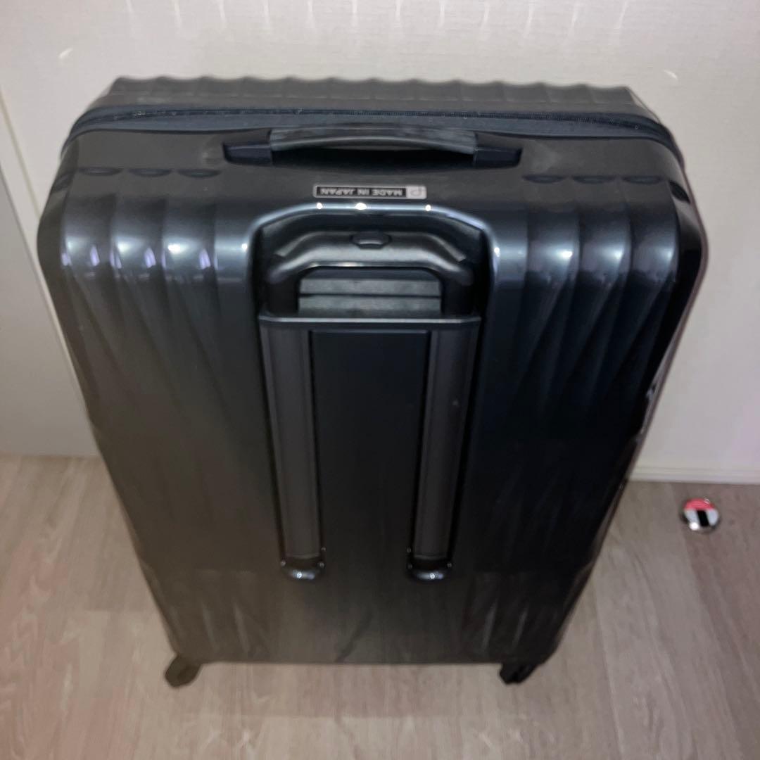 Plum_Shady リブデザイン ブラックキャリーケース