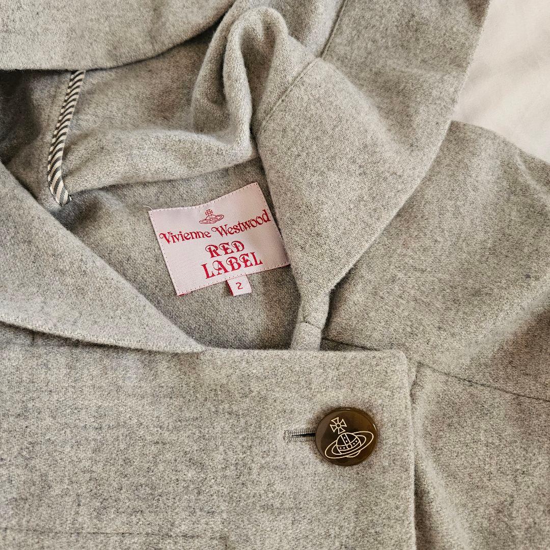 ヴィヴィアンウエストウッド ポンチョ風コート レディース