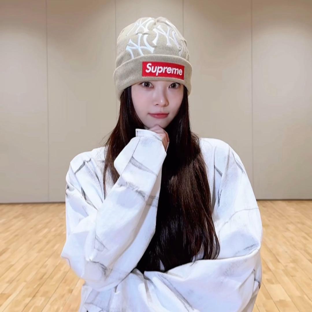 ウンチェ着用 Supreme Yankees Box Logo Beanie - メルカリ