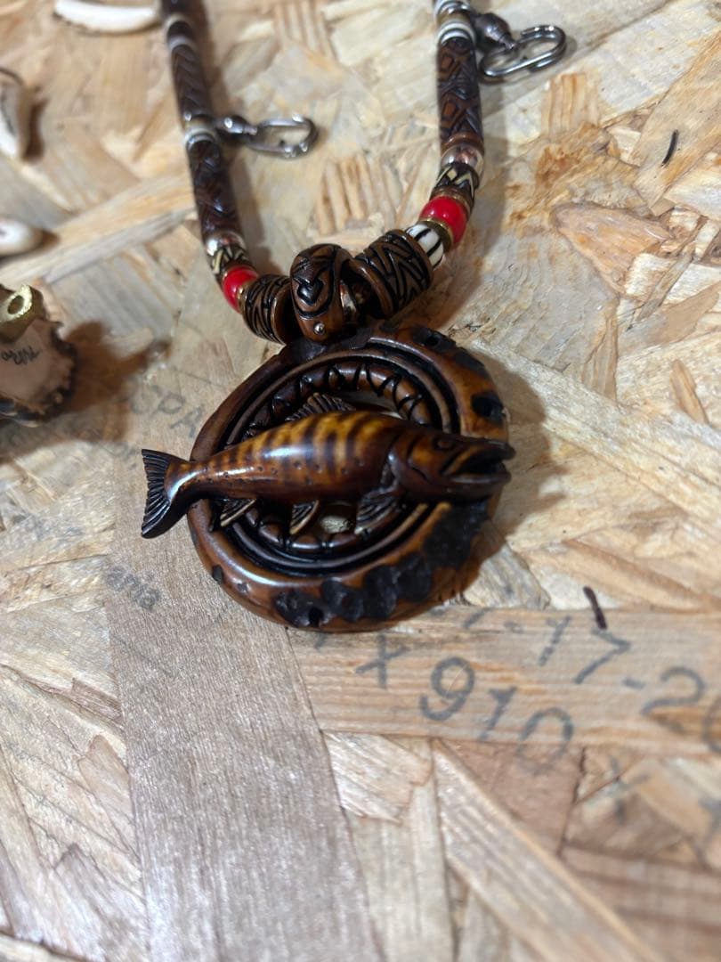 K.blood.package ハンドルメイド銘杢目厳選鹿角ラニヤード　本革