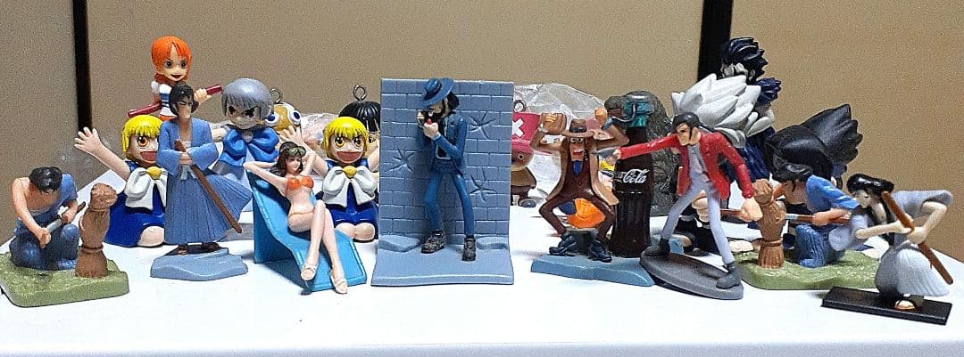 アニメキャラクター フィギュア 約22体セット - メルカリ