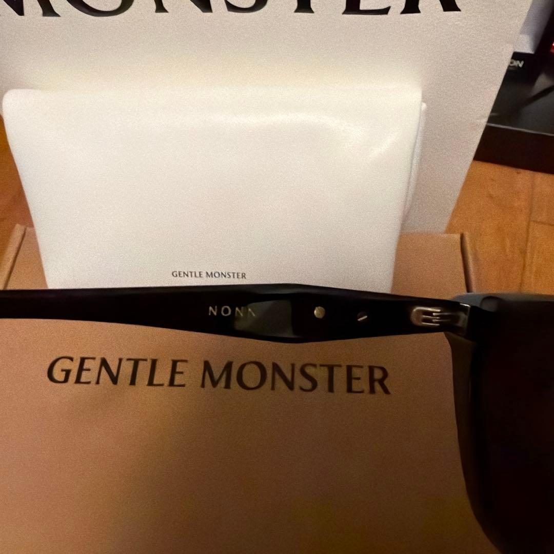 GENTLE MONSTER NONNA ブラック サングラス