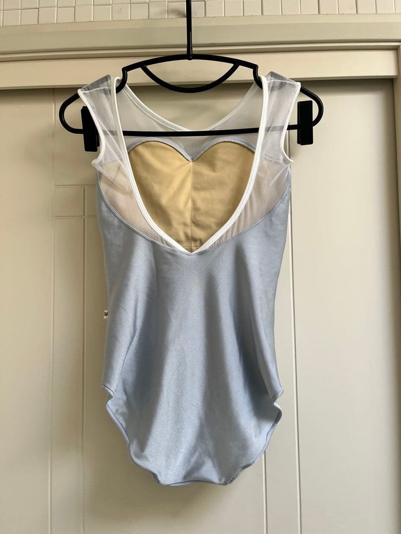 ライトブルー レオタード ハート型インナー付き　unoa