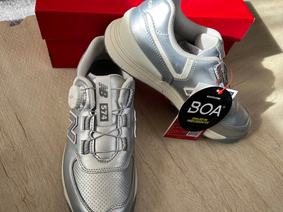 【uuu様 新品】ニューバランス（レディース）ゴルフシューズ　23cm