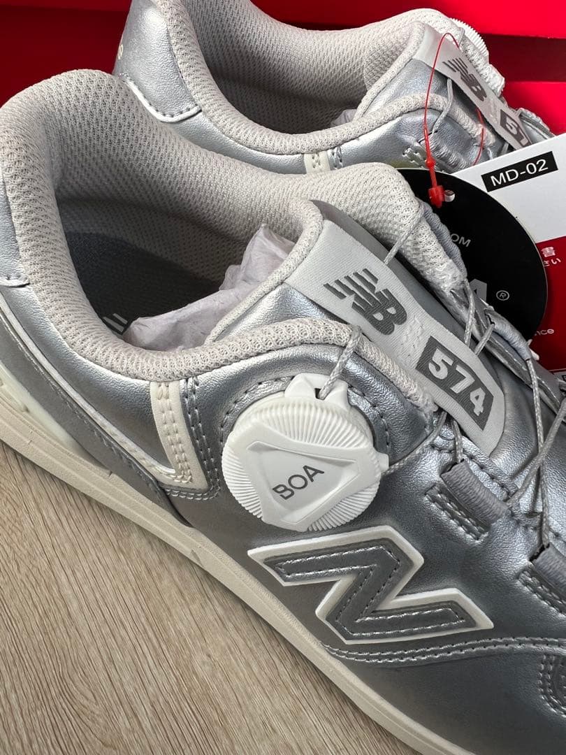 【uuu様 新品】ニューバランス（レディース）ゴルフシューズ　23cm