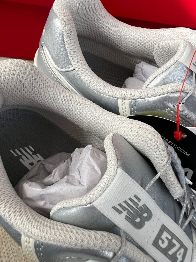 【uuu様 新品】ニューバランス（レディース）ゴルフシューズ　23cm