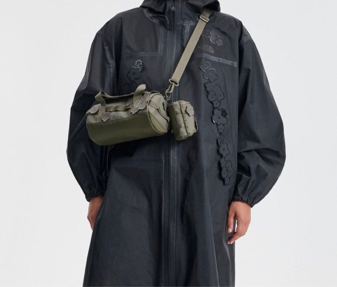 ノースフェイス　セシリーバンセン ベースキャンプクラッチ