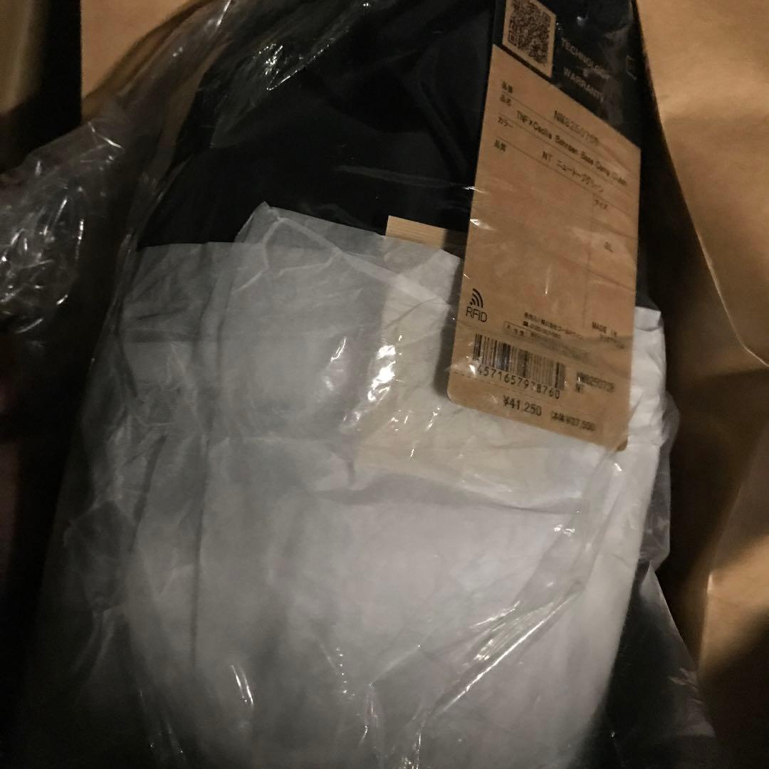 ノースフェイス　セシリーバンセン ベースキャンプクラッチ