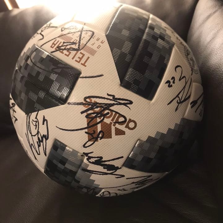 ヴァンフォーレ 甲府　サイン入り　ボール　ユニホーム