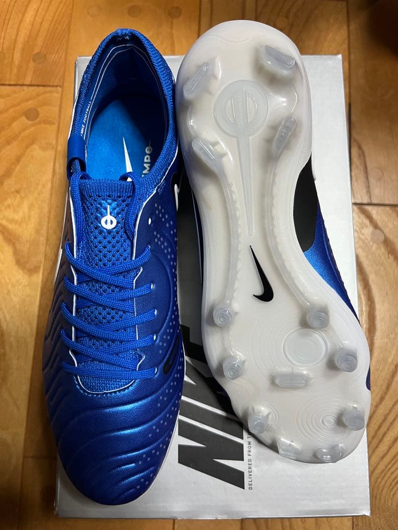 新品　大特価　ナイキ　ティエンポ　レジェンド10 エリート FG 25.5cm