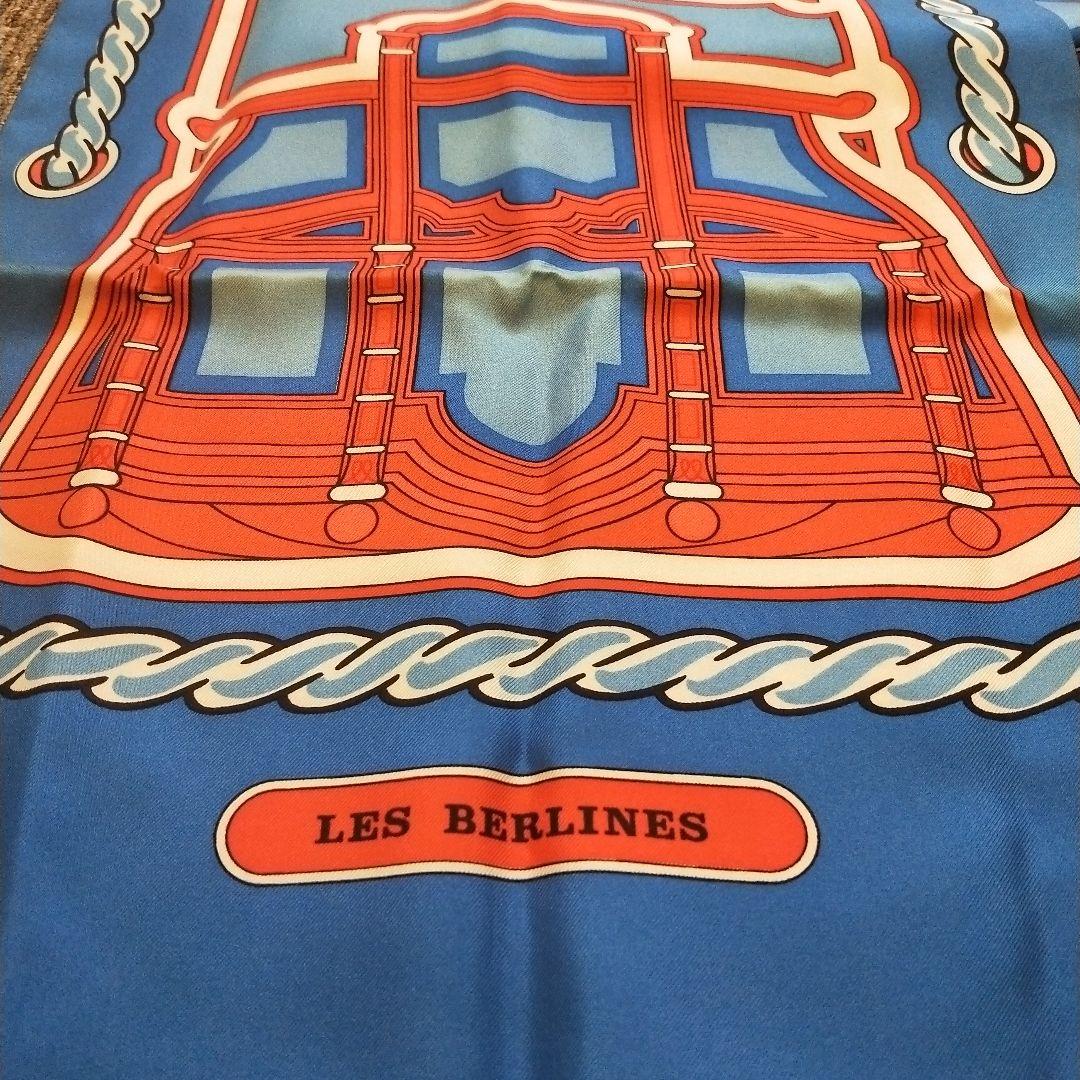 HERMÈS 　シルクスカーフ　 青・赤