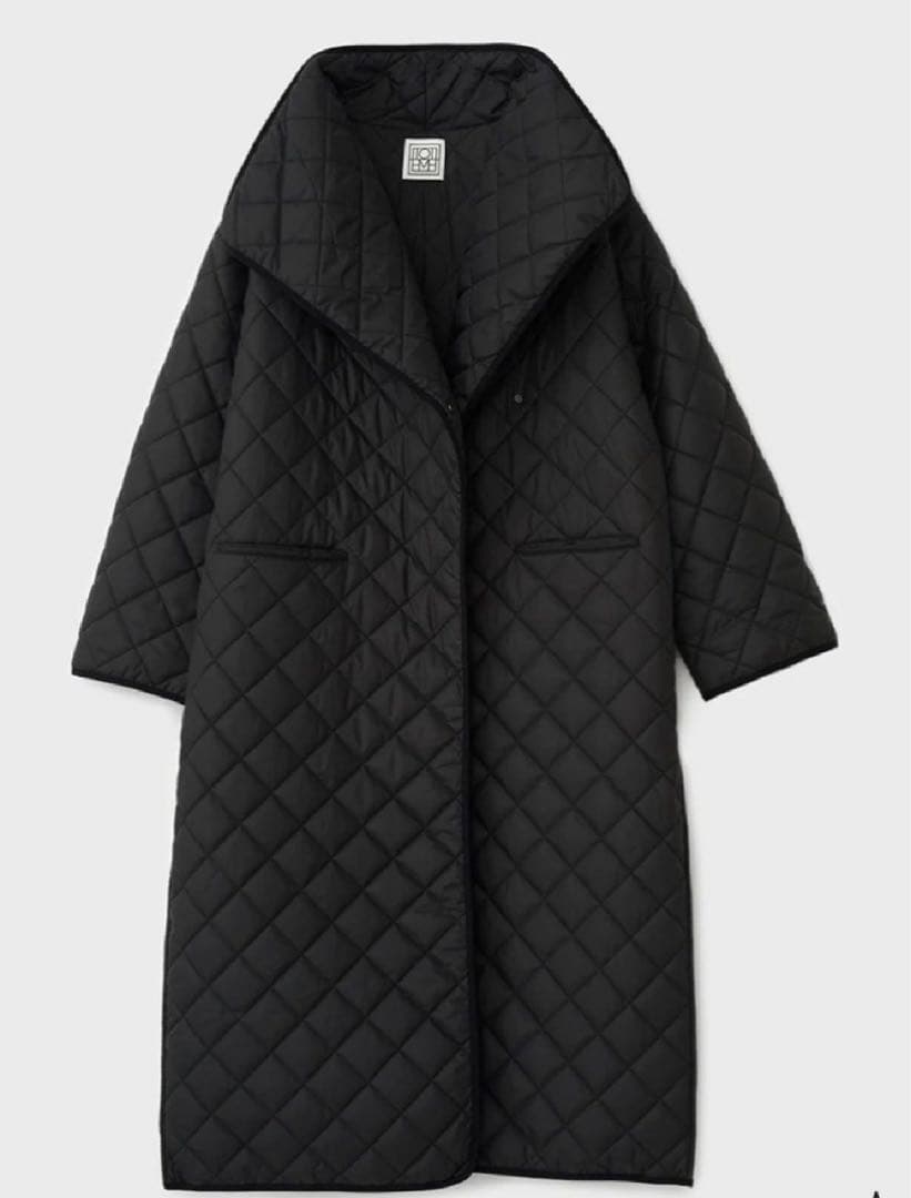 【新品未使用】TOTEME Signature キルトシェルコート　Sサイズ