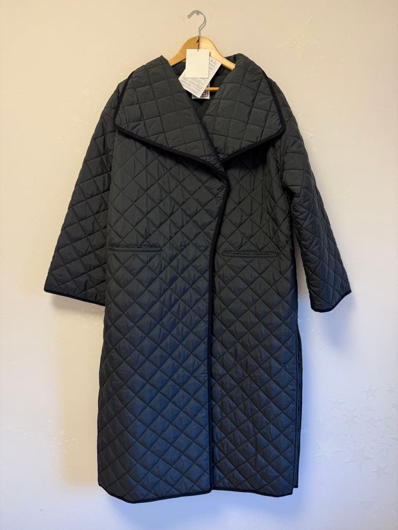 【新品未使用】TOTEME Signature キルトシェルコート　Sサイズ