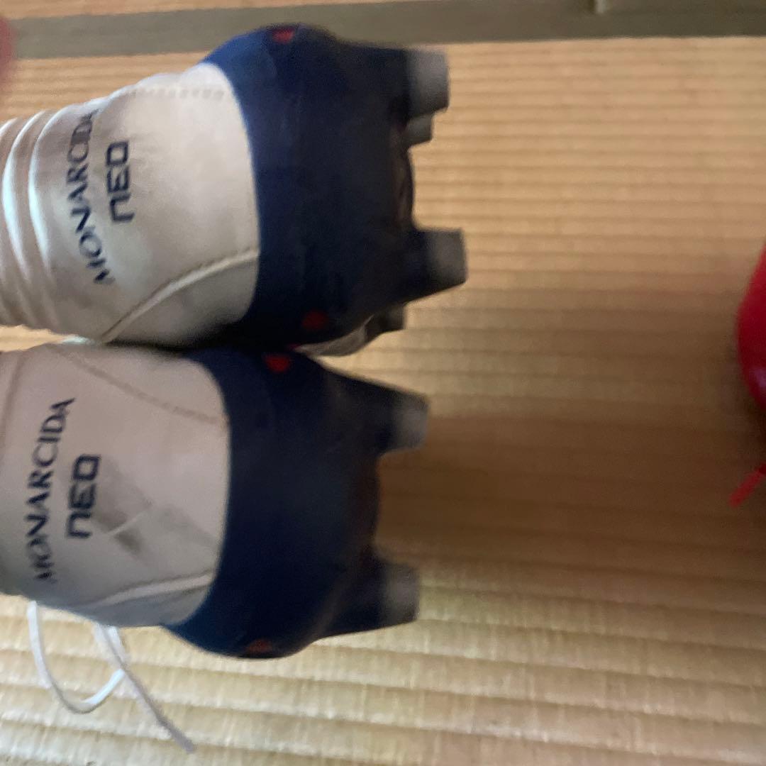 サッカースパイク　ミズノ　adidas