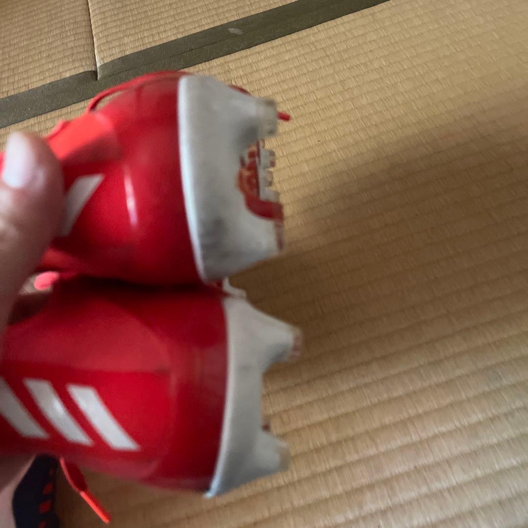 サッカースパイク　ミズノ　adidas