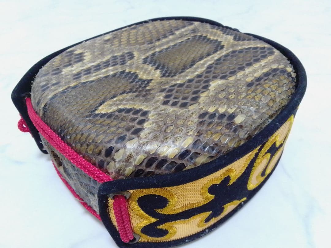 沖縄三線 本皮 強化張り 蛇皮 バッグ付 琉球 和楽器 本体