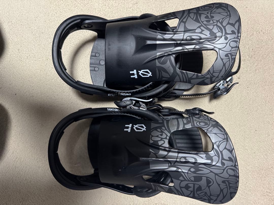 flux　スノーボード ビンディング Mサイズ　tapo様