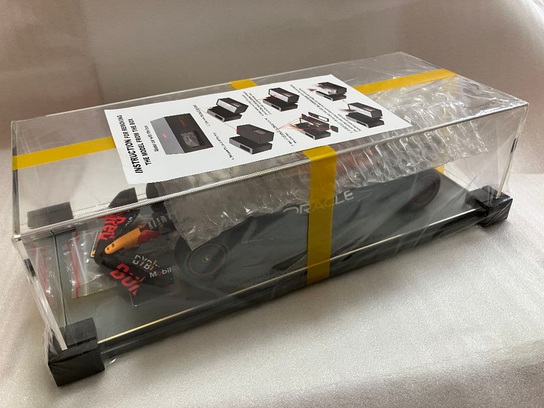 O⑮ 1/18 スパーク製 レッドブルRB18 No.1 2022日本GP 優勝