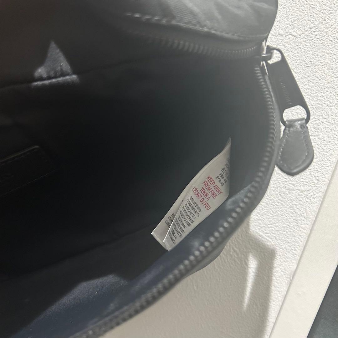 【ご購入者様確定商品】【新品未使用】BURBERRY TBモノグラムボディバッグ