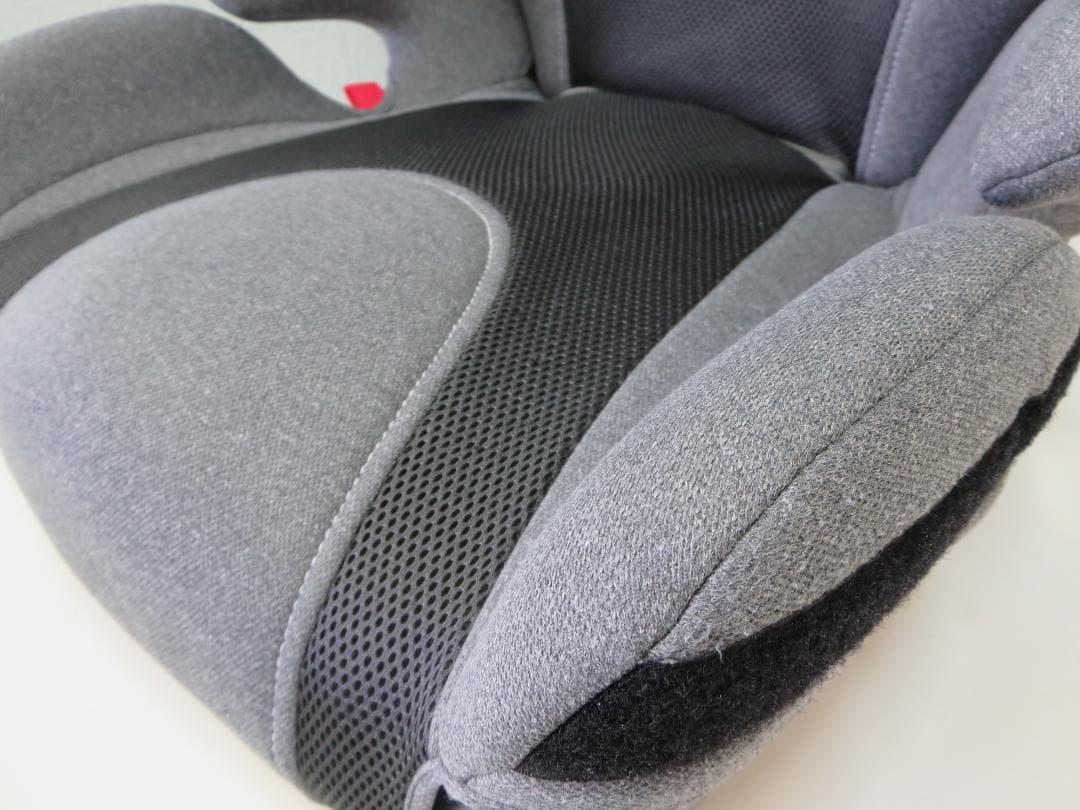 SWエールベベ　サラット3 ステップクアトロプレミアムW　チャイルドシート