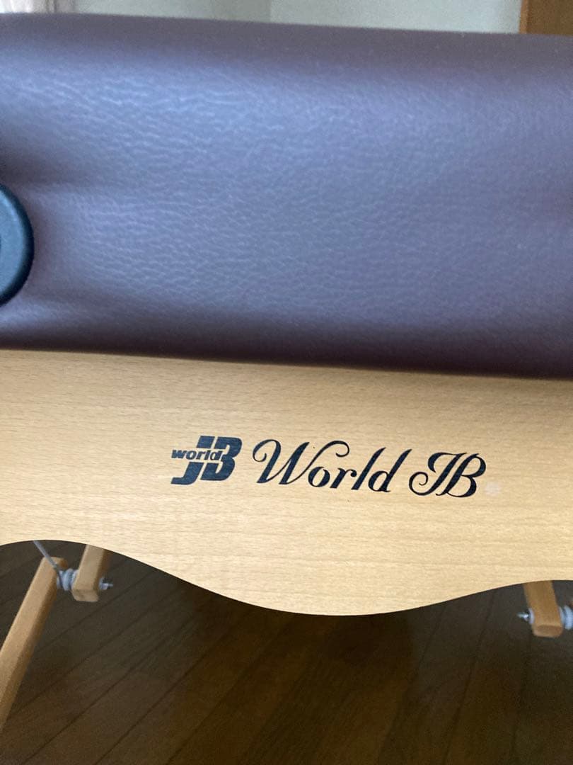 折りたたみ施術ベッド