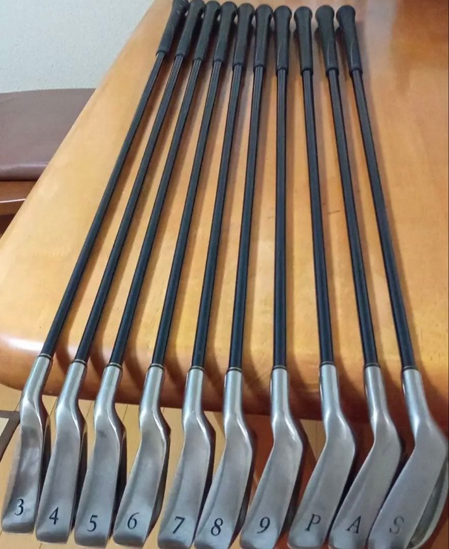 ゼクシオアイアン（２代目）10本セット