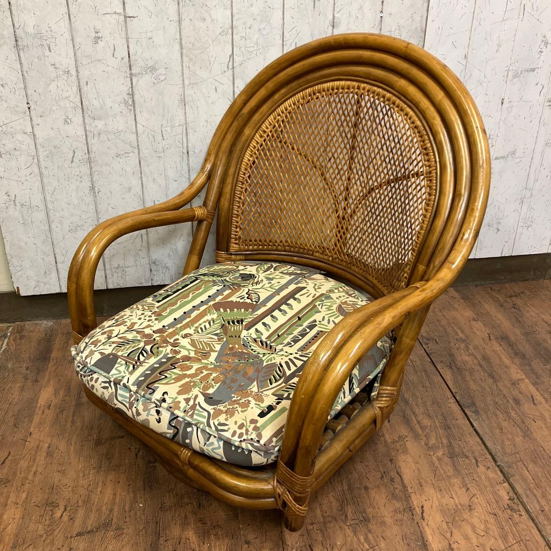 A-2 昭和レトロ ラタンチェア 回転座椅子 腰掛け ローチェア 古家具