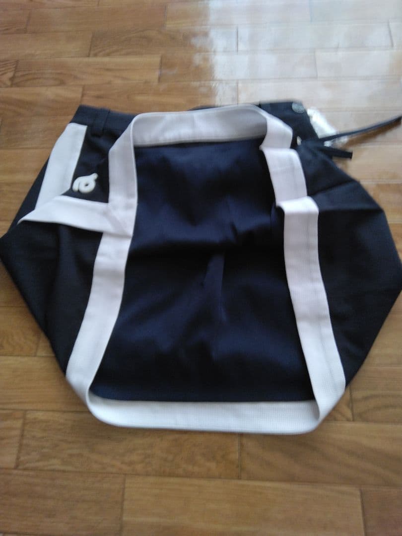 【新品】アルチビオ ネイビー×白 軽量裏地付きストレッチスカート サイズ36