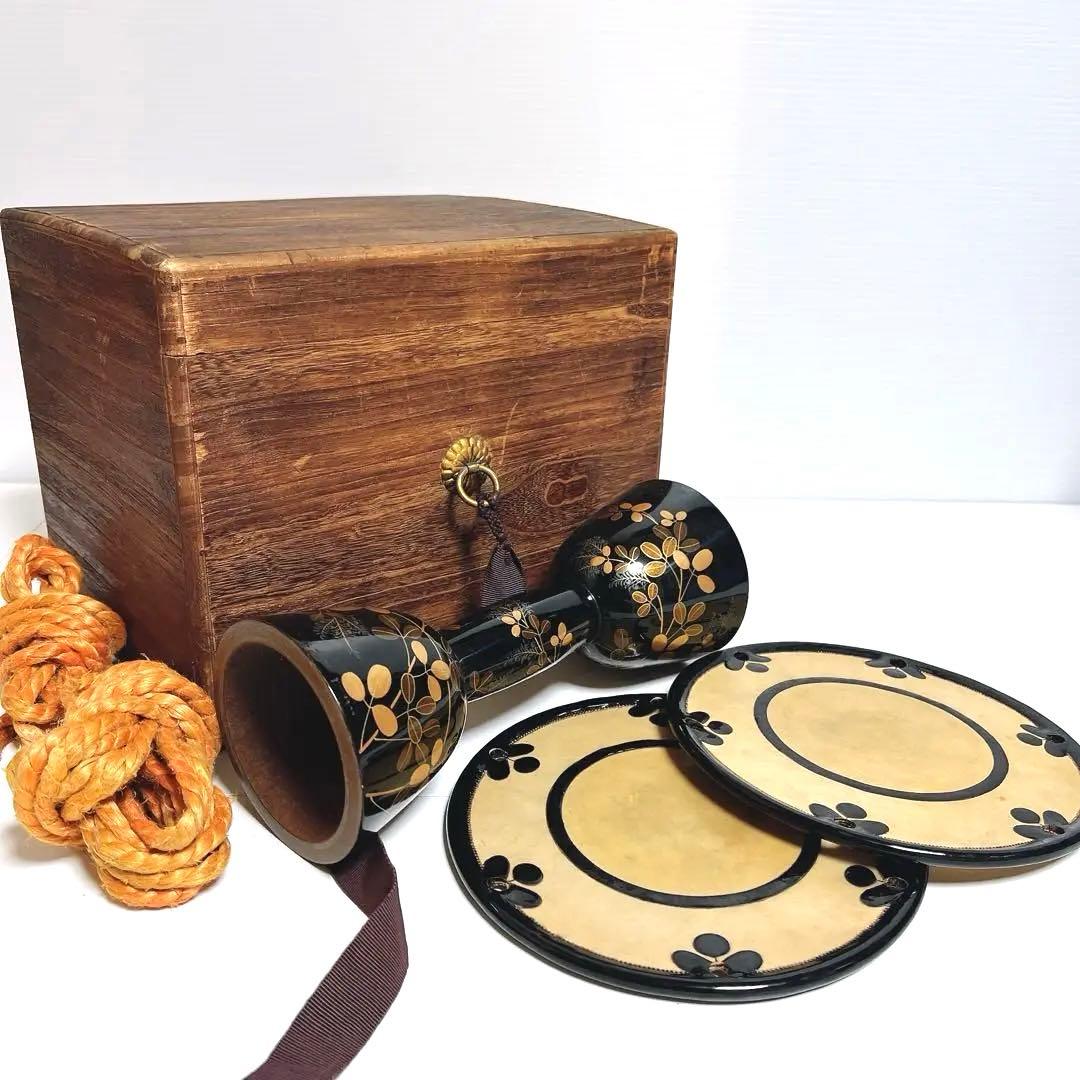 良品】鼓 蒔絵 小鼓 胴 和楽器 漆塗り 伝統芸能 能 歌舞伎 金彩