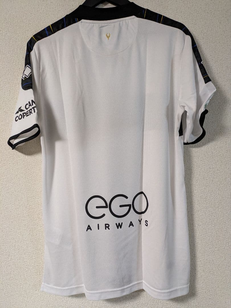 パルマ・カルチョ1913 2021-22 ホームユニフォーム