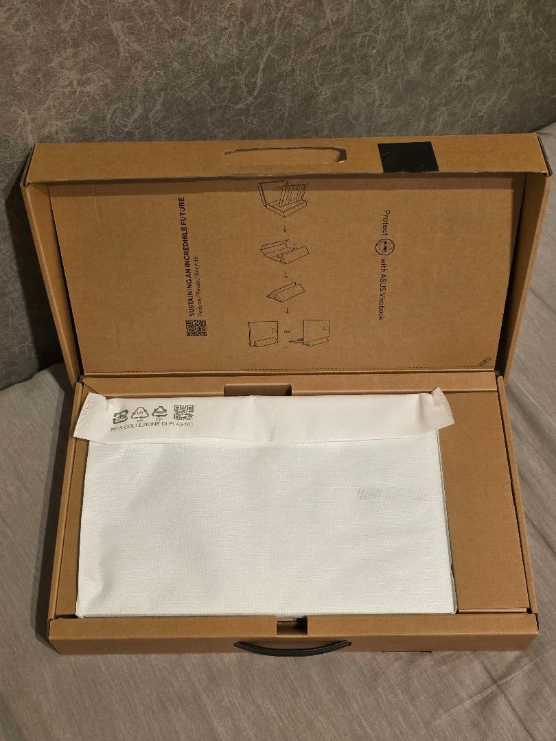 美品 ASUS Vivobook Go 15 E1504F 8GB 512GB