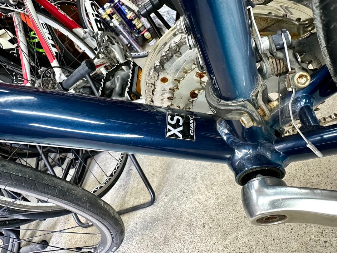 エスケープR3 基本分解発送送料無料！近県の方完成車直接配送等ご相談ください！