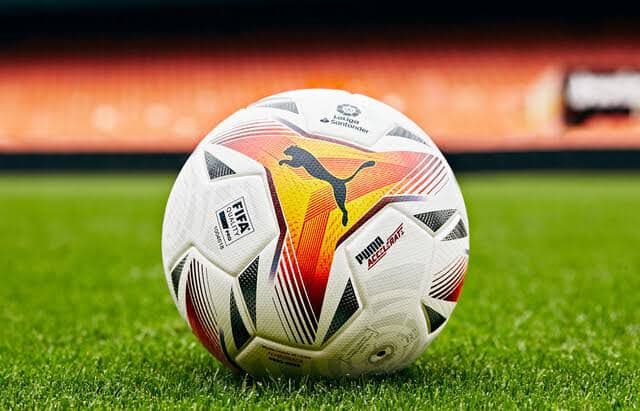 プーマ ラ・リーガ2021 公式球 ５号球