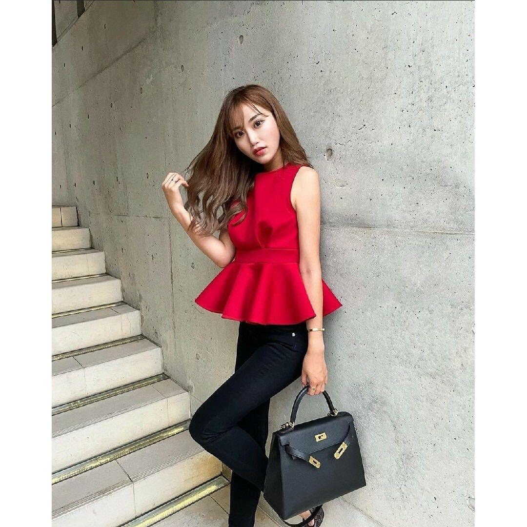 sheller♡シェリエ バッグジップペプラムトップス レッド 赤 - メルカリ