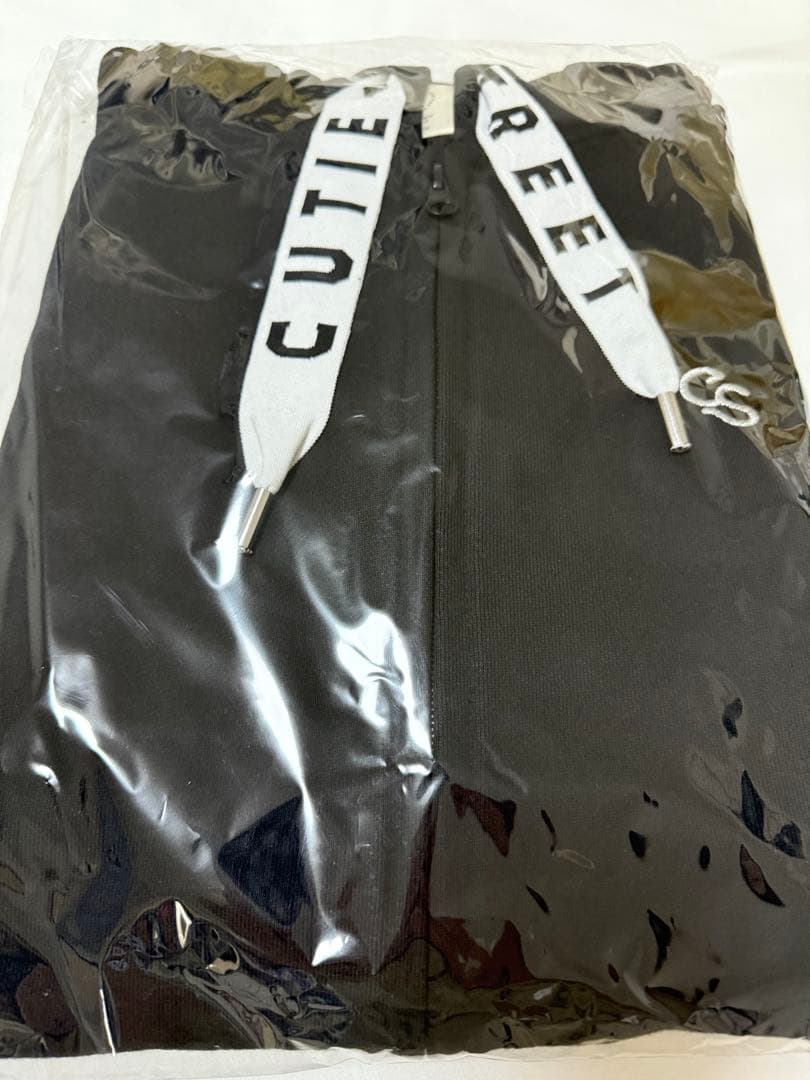 CUTIESTREET KAWAIIMAKER ジップアップパーカー きゅーすと - メルカリ