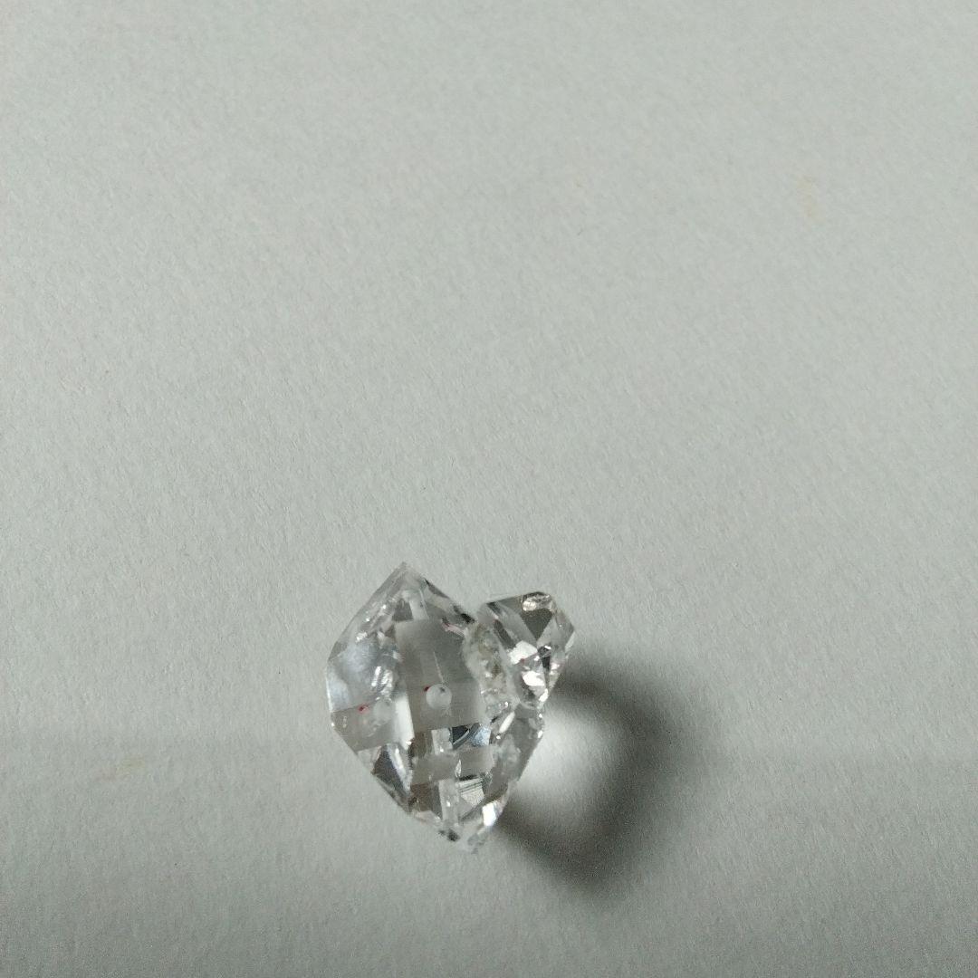 大粒 双子 ハーキマーダイヤモンド K18YG 片耳用 一粒ピアス